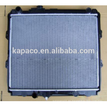 Radiador de aluminio del coche de la calidad para Toyota HILUX VIGO